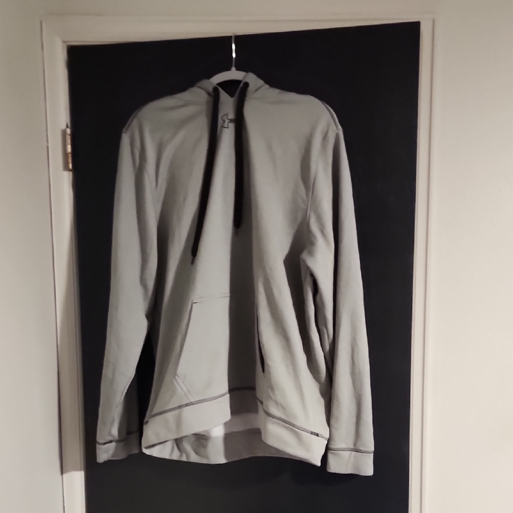 Under Armour Men's Light Gray Hoodie